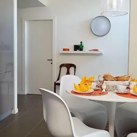 Floreal Holidayhomes Apartamento *