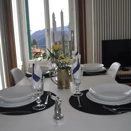 Apartamento Floreal Holidayhomes Cadegliano Viconago