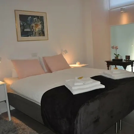 Floreal Holidayhomes